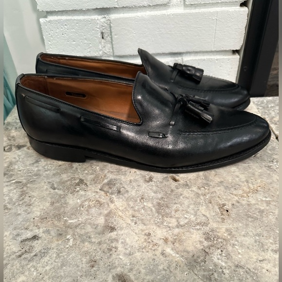 Allen Edmonds Grayson Tassel Loafers Mens 11D Black Leather USA 8217 Bench Welt main image 5